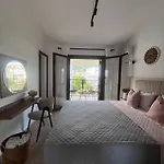 Apartment Pantheon Skiathos Town
