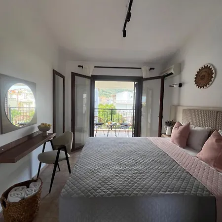 Appartement Pantheon Skiathos-stad
