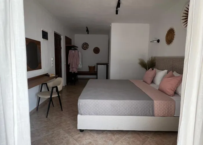 Pantheon スキアトスタウン